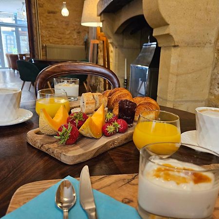 Planches Et Plonk Bed & Breakfast Belves Exterior photo